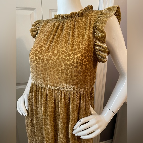 Karlie Dress Size Small - Picture 3 of 3